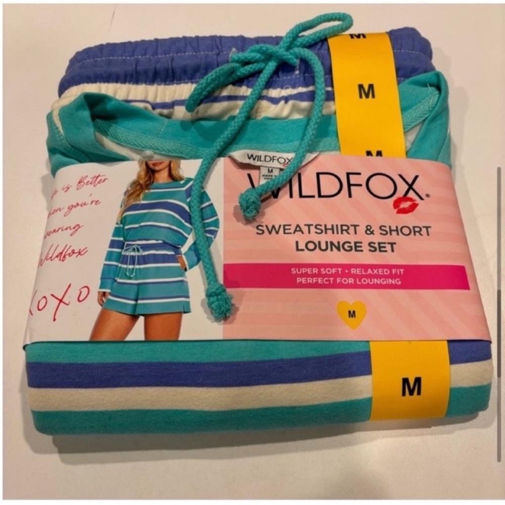 Wildfox NEW Lounge Set Sweatshirt Shorts Blue White Periwinkle Stripe Womens M - Picture 6 of 11